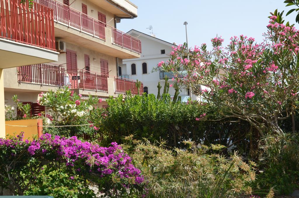 Casa Susanna Fondachello  Exterior foto